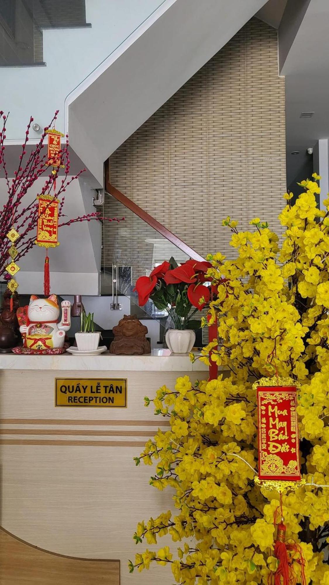 Thuy Trang Hotel โฮจิมินห์ซิตี้ ภายนอก รูปภาพ
